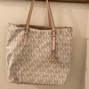 Michael Kors purse